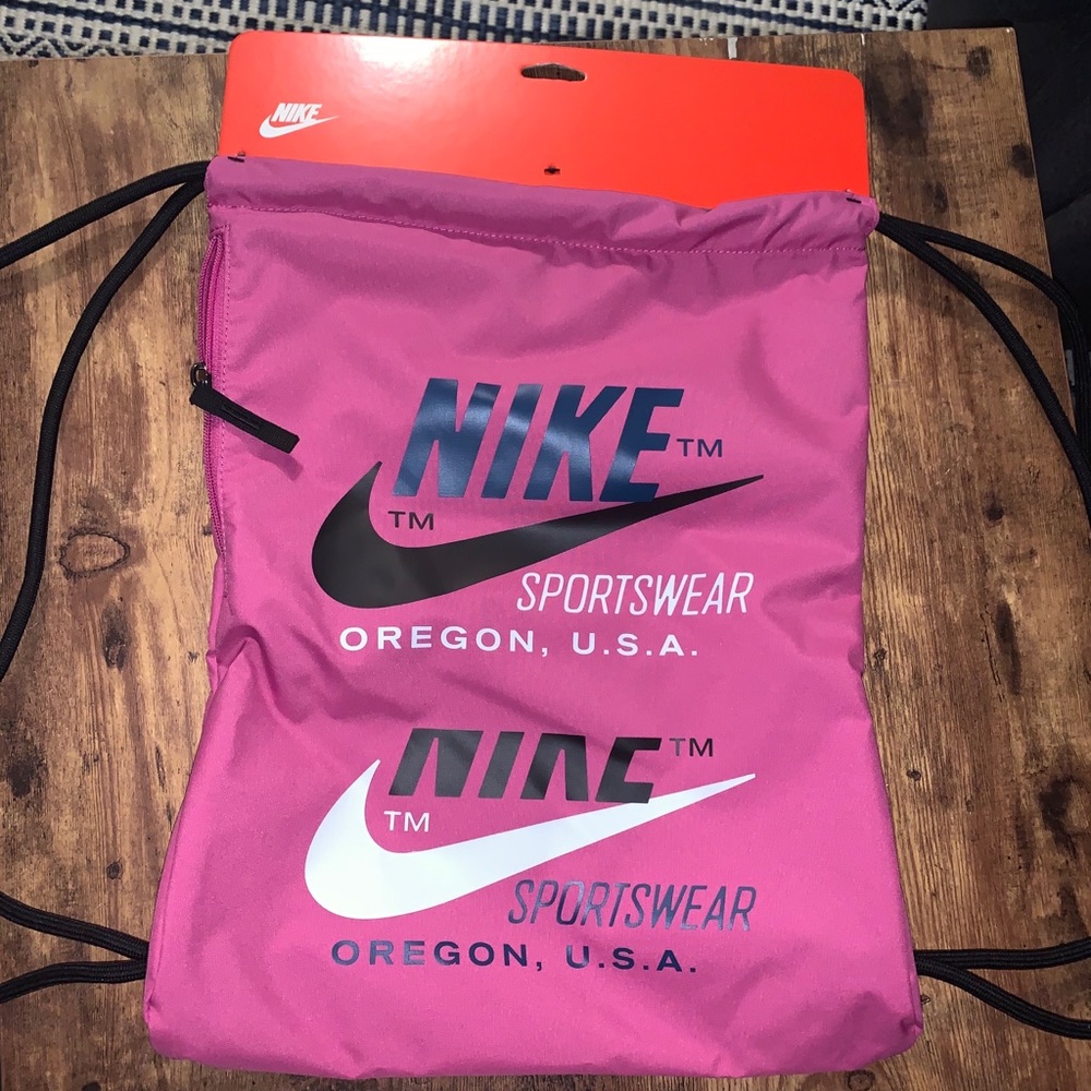 Nike drawstring Bag